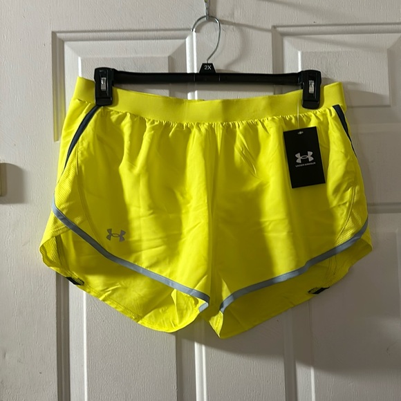 Under Armour Pants - UNDER ARMOUR FLY BY 2.0 RUNNING SHORTS: YELLOW: NEW WITH TAGS: SIZE LARGE